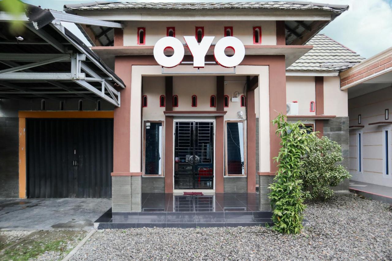 Oyo 2202 Delima Guest House Syariah Παντάνγκ Εξωτερικό φωτογραφία